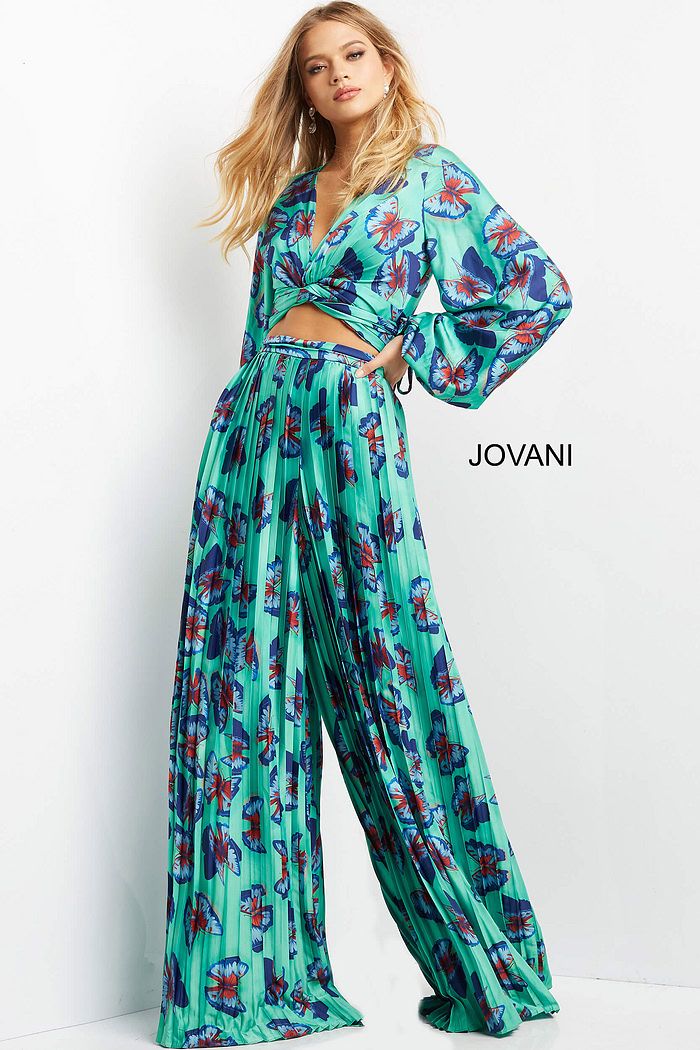 model wearing Jovani 06844, 07202 Print dress with V-neck and long sleeves