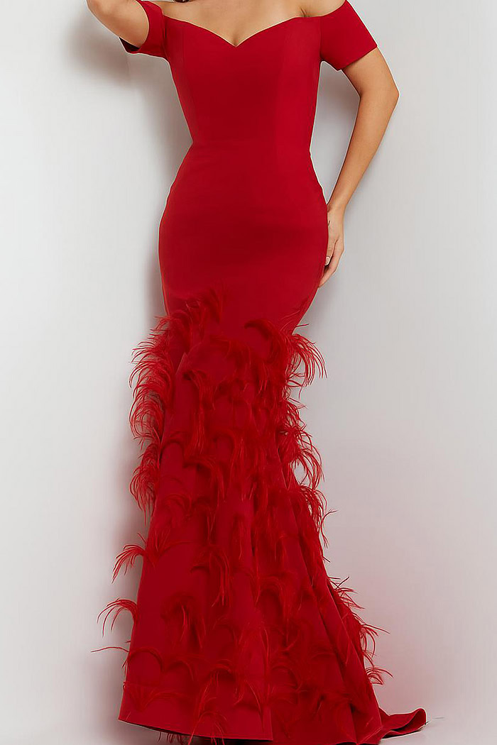 red dress 08384