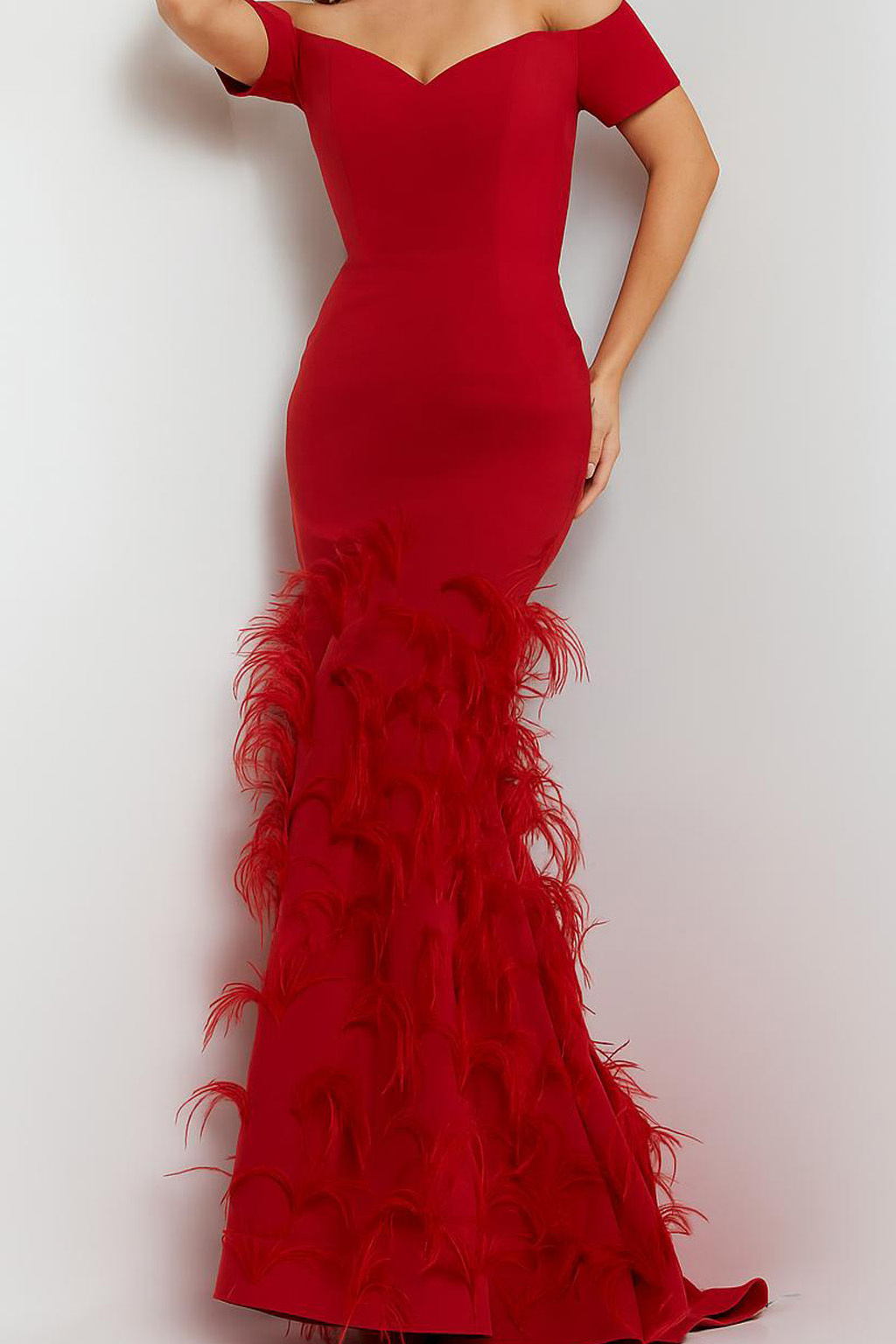 red dress 08384