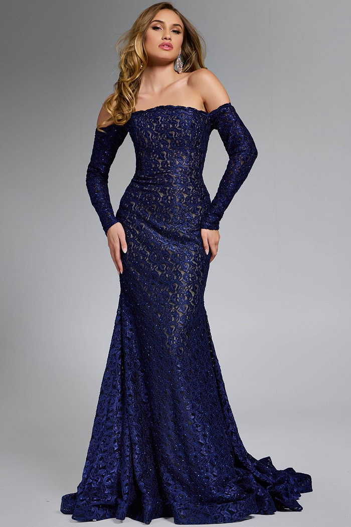 Model wearing Jovani dress 23084.