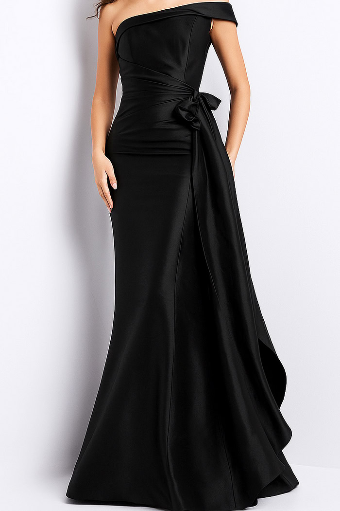 25831 black color