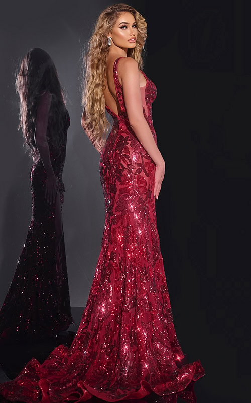 Model wearing Jovani dress 40755.