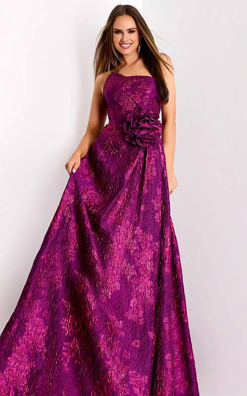 Elegant sleeveless textured evening dress with pink floral sheen