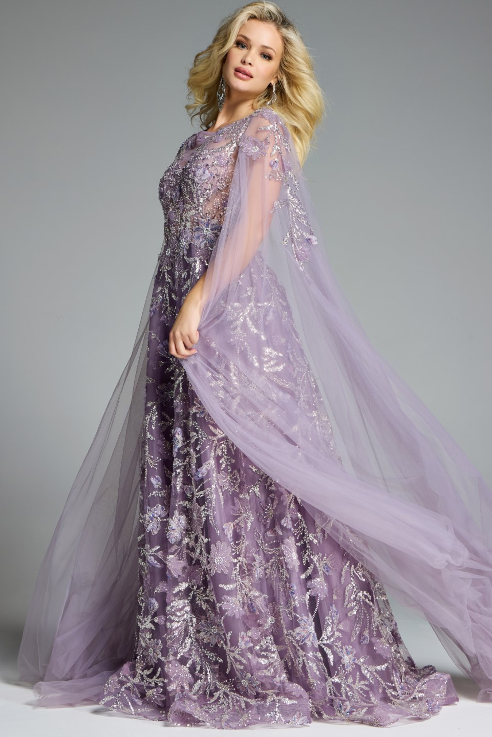 Model wearing Jovani dress 43312.