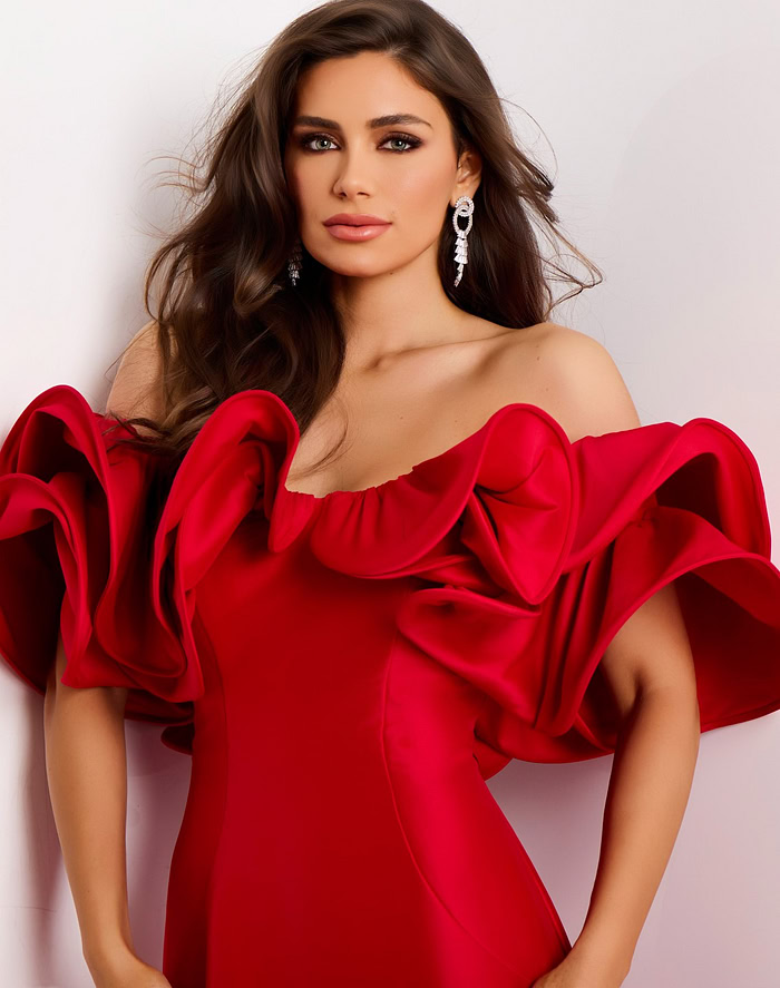 Model wearing Jovani dress 43757.