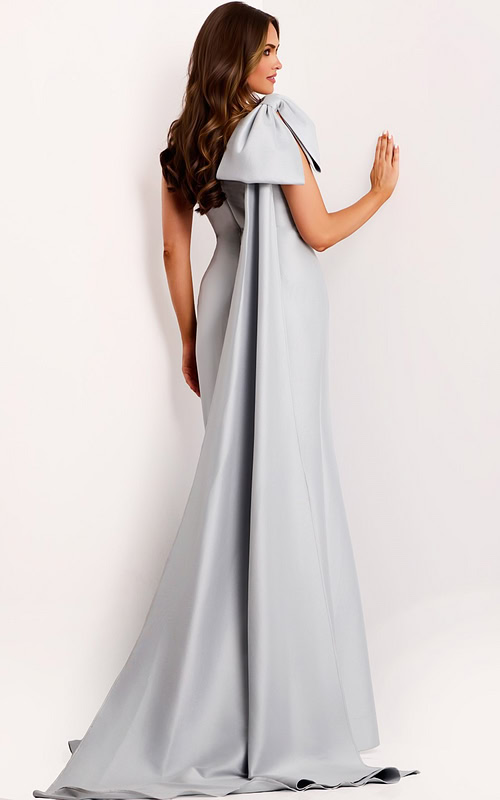 Model wearing Jovani dress 44176.