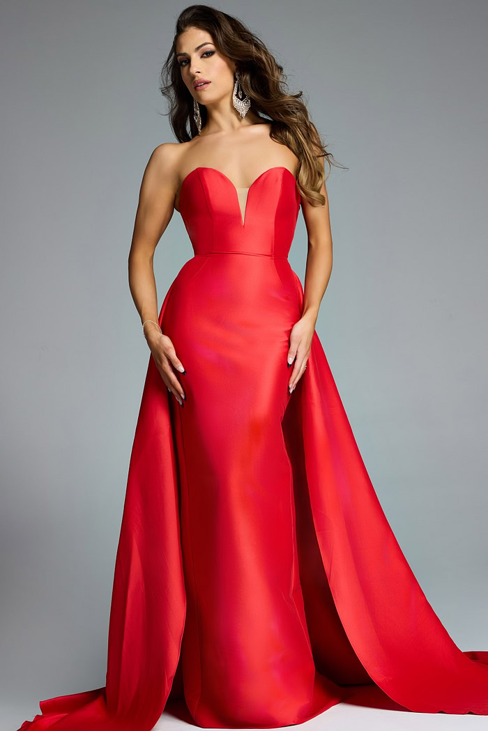 Model wearing Jovani dress 44180.