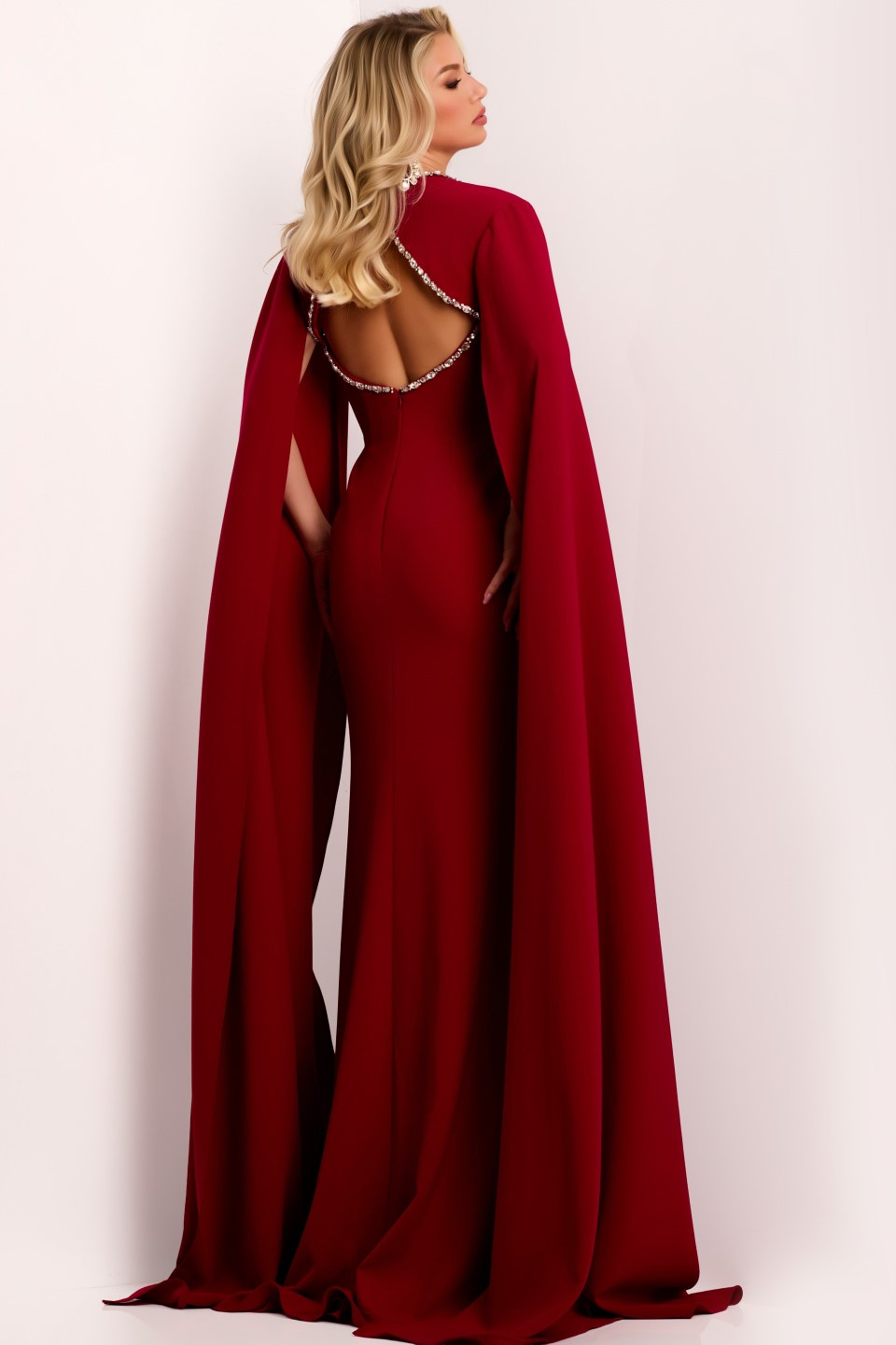 Model wearing Jovani dress 44184.