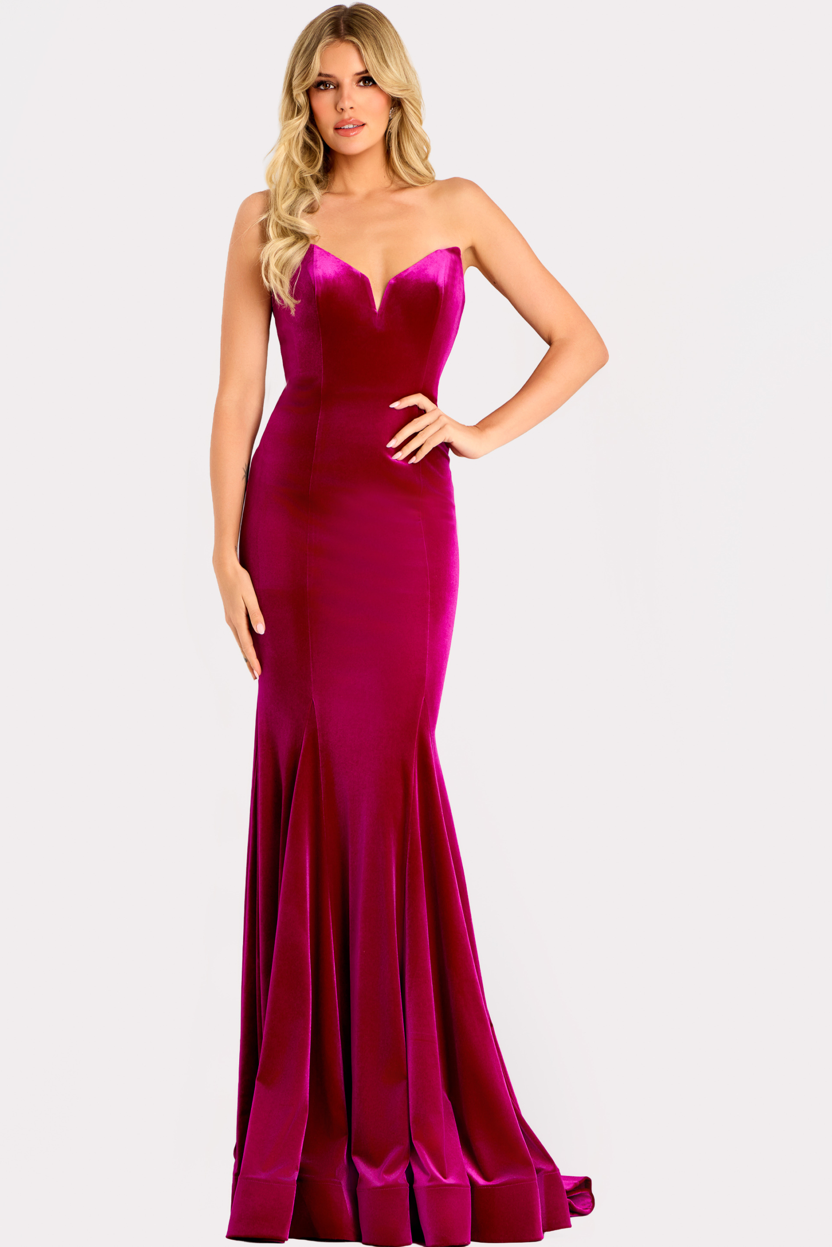 Strapless velvet gown with sweetheart neckline and mermaid train