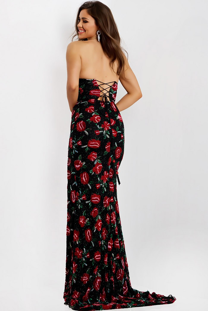 Model wearing Jovani dress 44633.