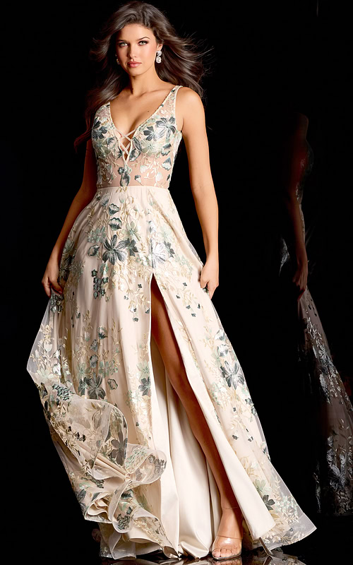 Long embroidered gown with side slit and delicate pastel flower patterns