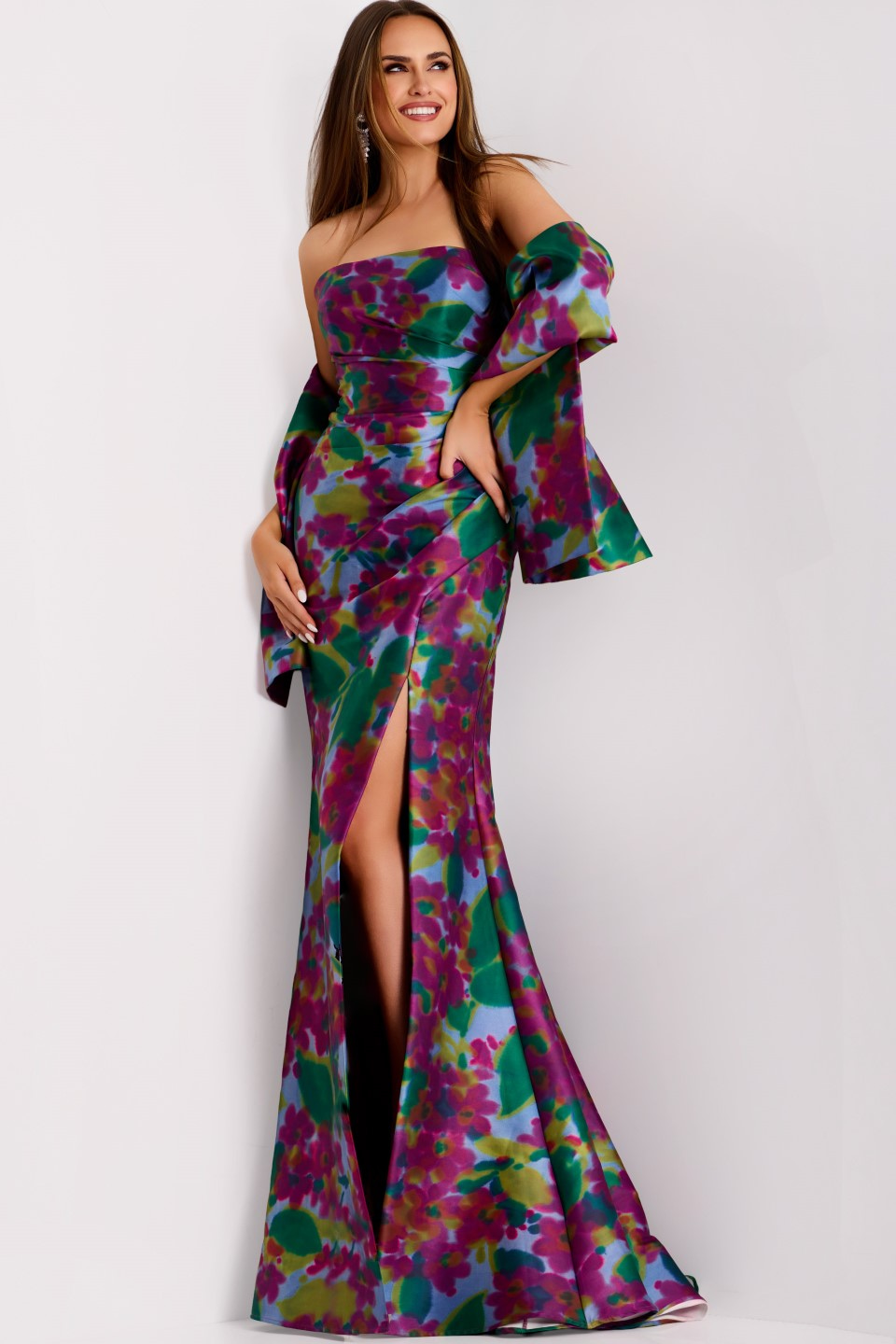 Model wearing Jovani dress 44714.