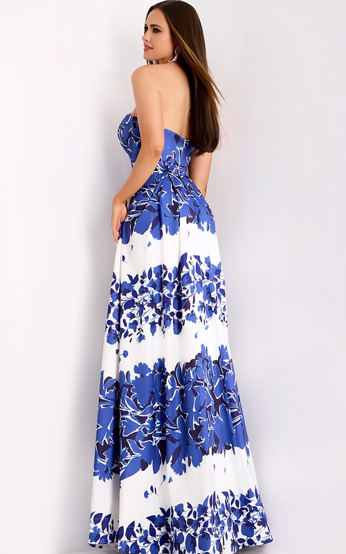 Model wearing Jovani dress 44720.