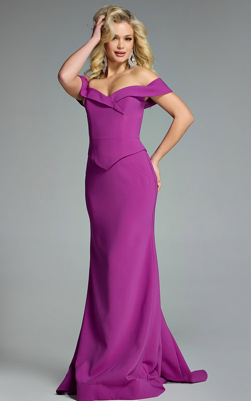 Model wearing Jovani dress 44861.