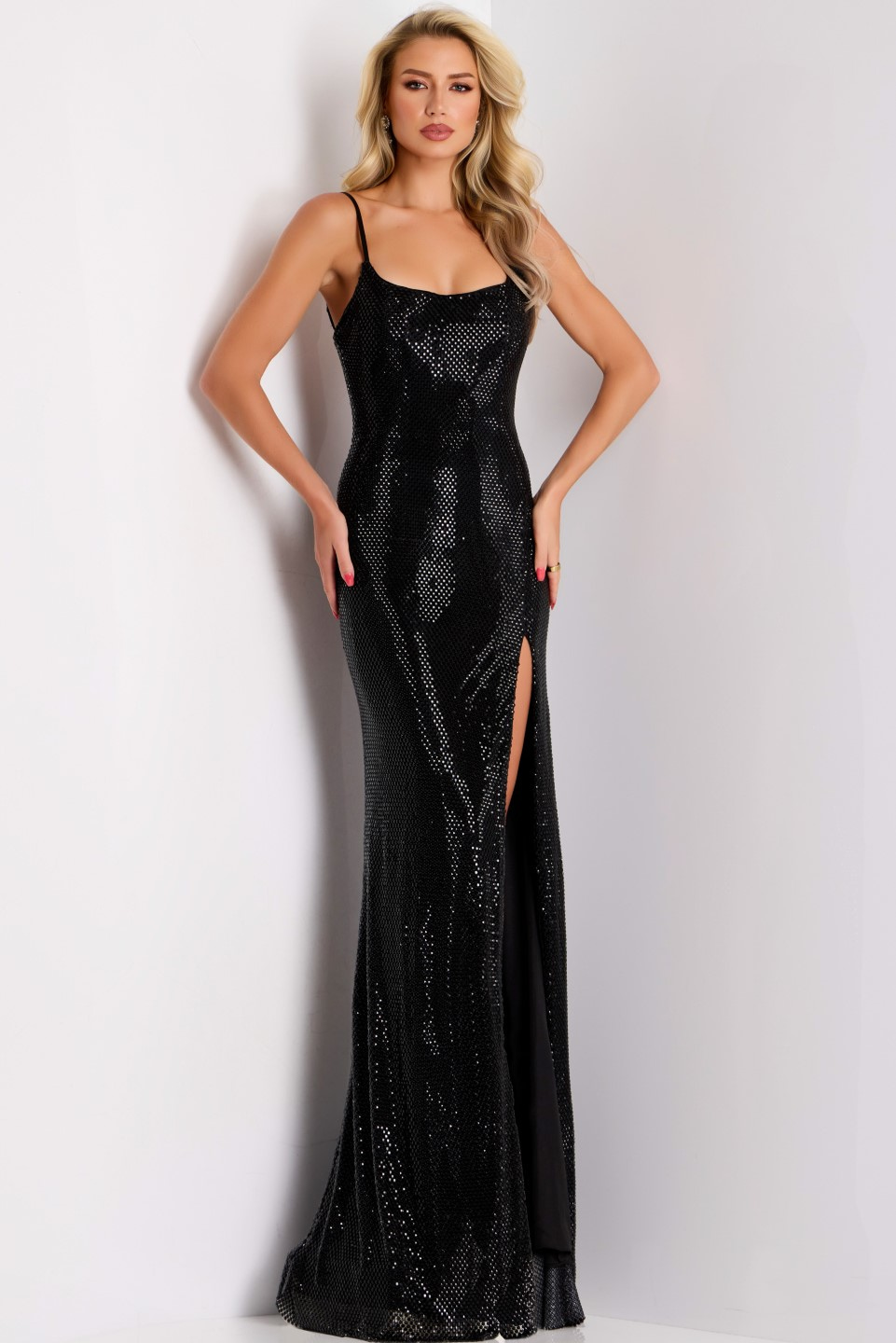 Model wearing Jovani dress 45526.