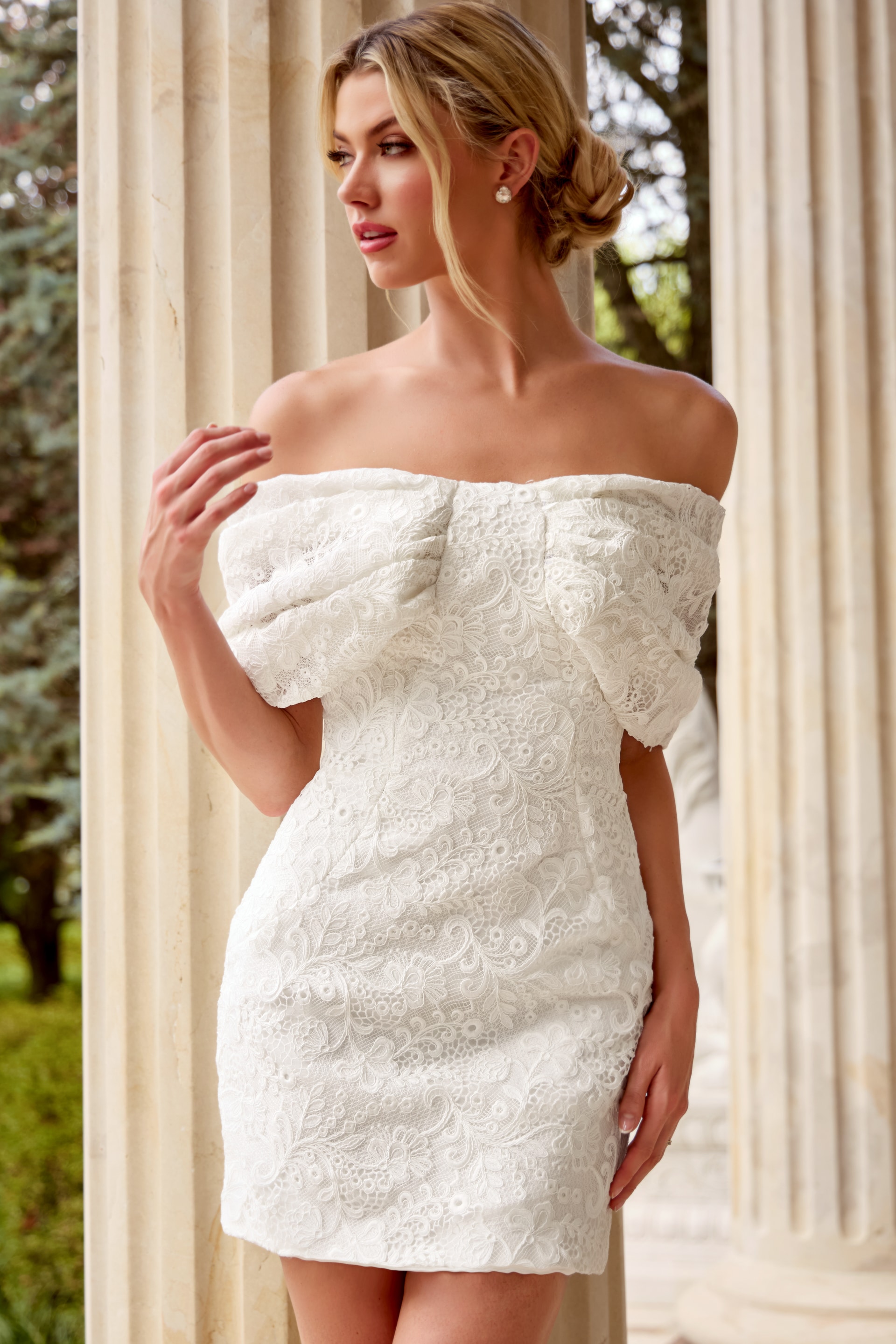 fitted dress with off shoulders neckline 47659
