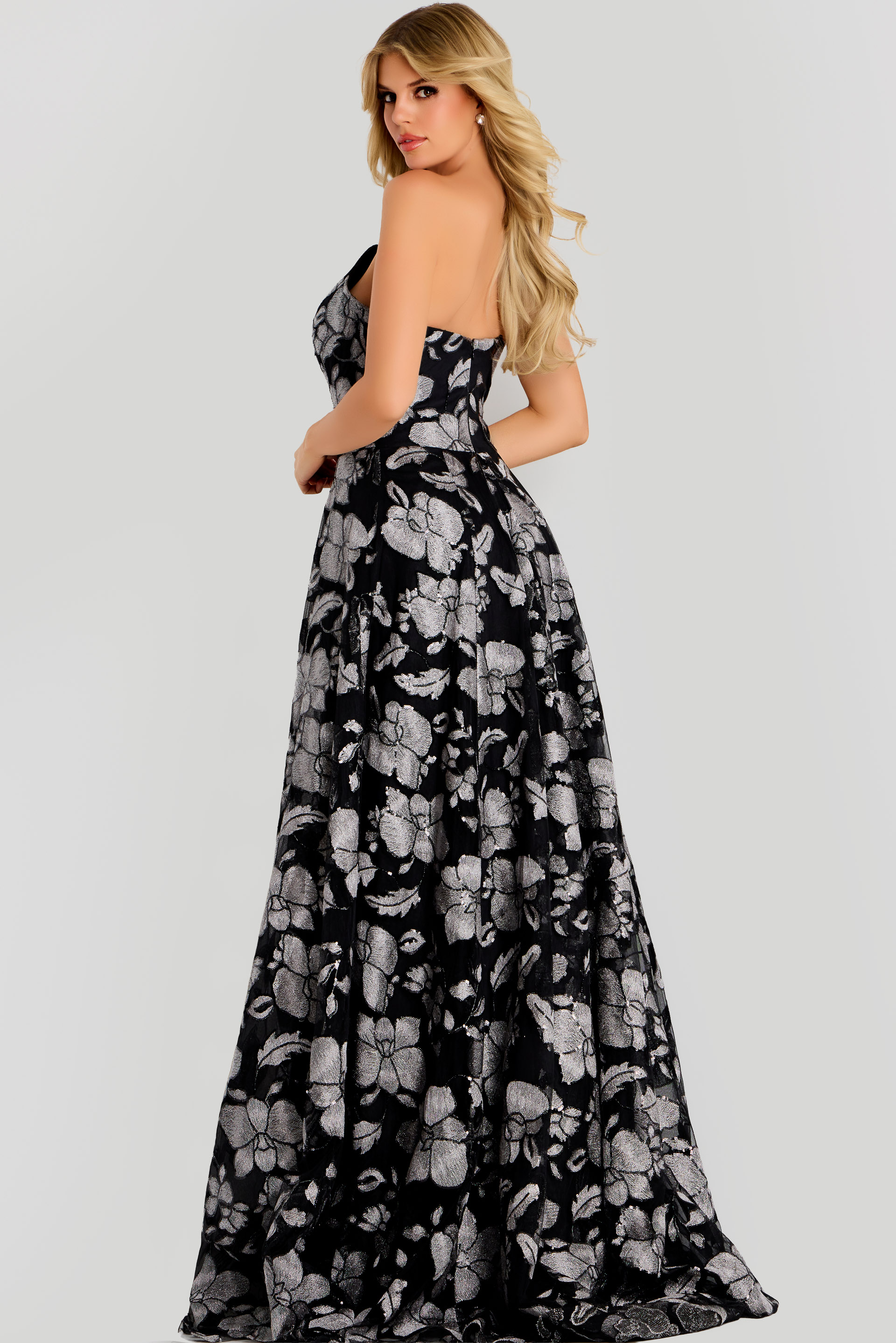 back of a black and silver evening dress with a line bodice 48175