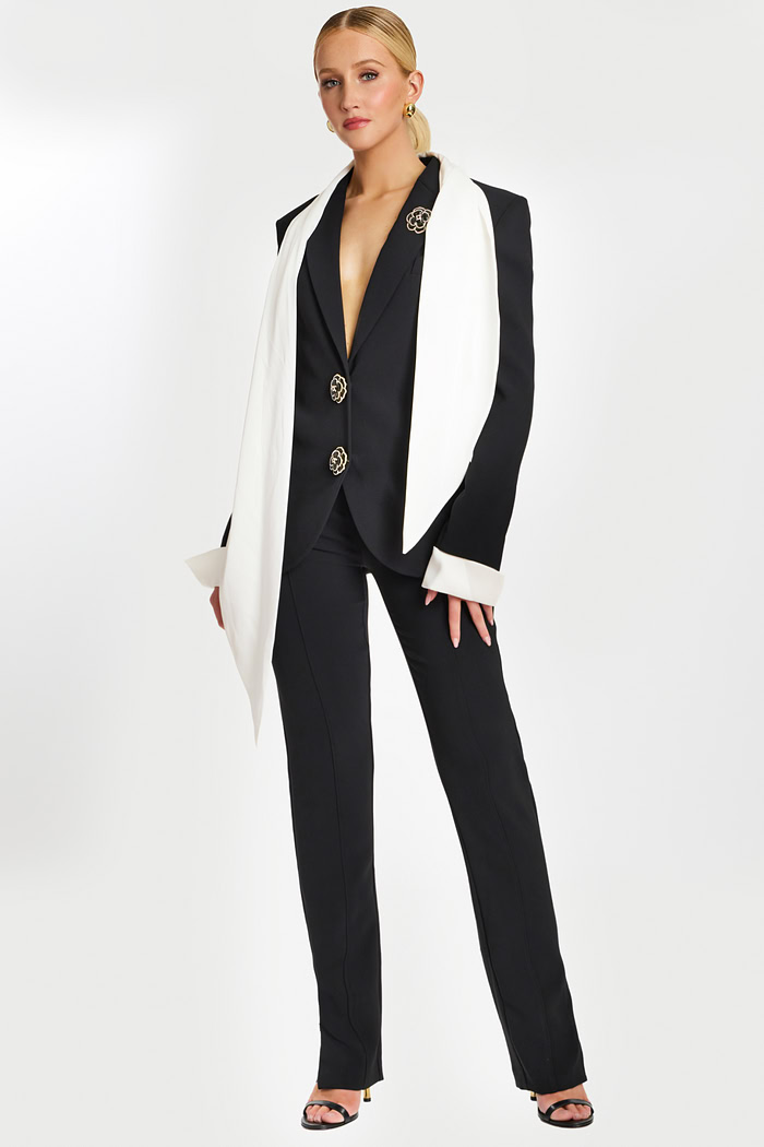 black and white pantsuit with front buttons 48680