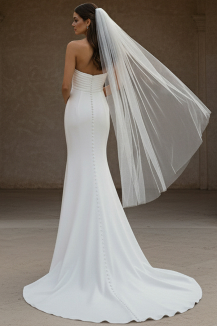 back of fitted wedding dress with long train JB45671