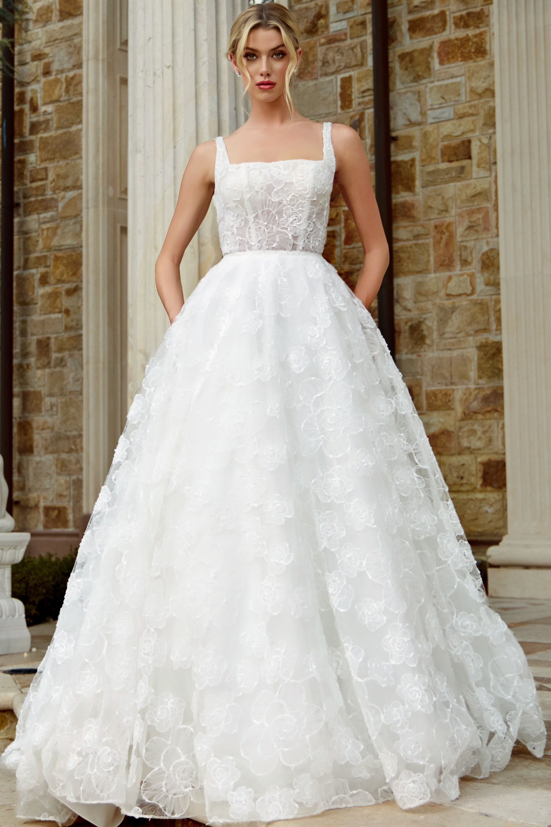 a line white dess JB45834